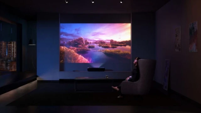 X1000-4K+ 4K HDR 超短焦点 スマートLED サウンドバープロジェクター